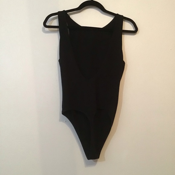 Aritzia Community Bodysuit Black - Picture 4 of 4